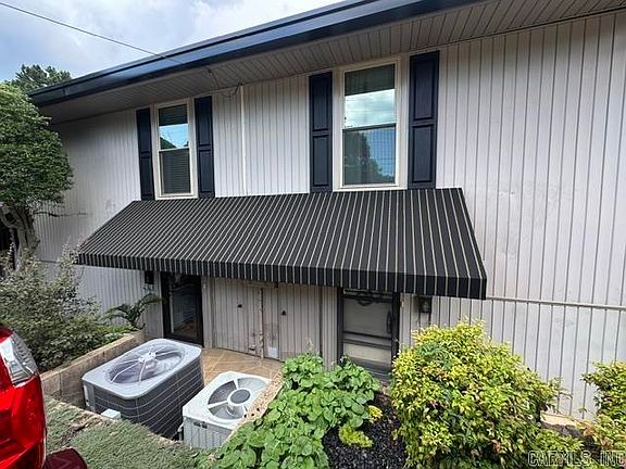 3rd image of 100 Discovery Bay Ln Unit 13