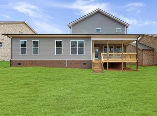 902 Green Meadow Ln, Smyrna, TN 37167