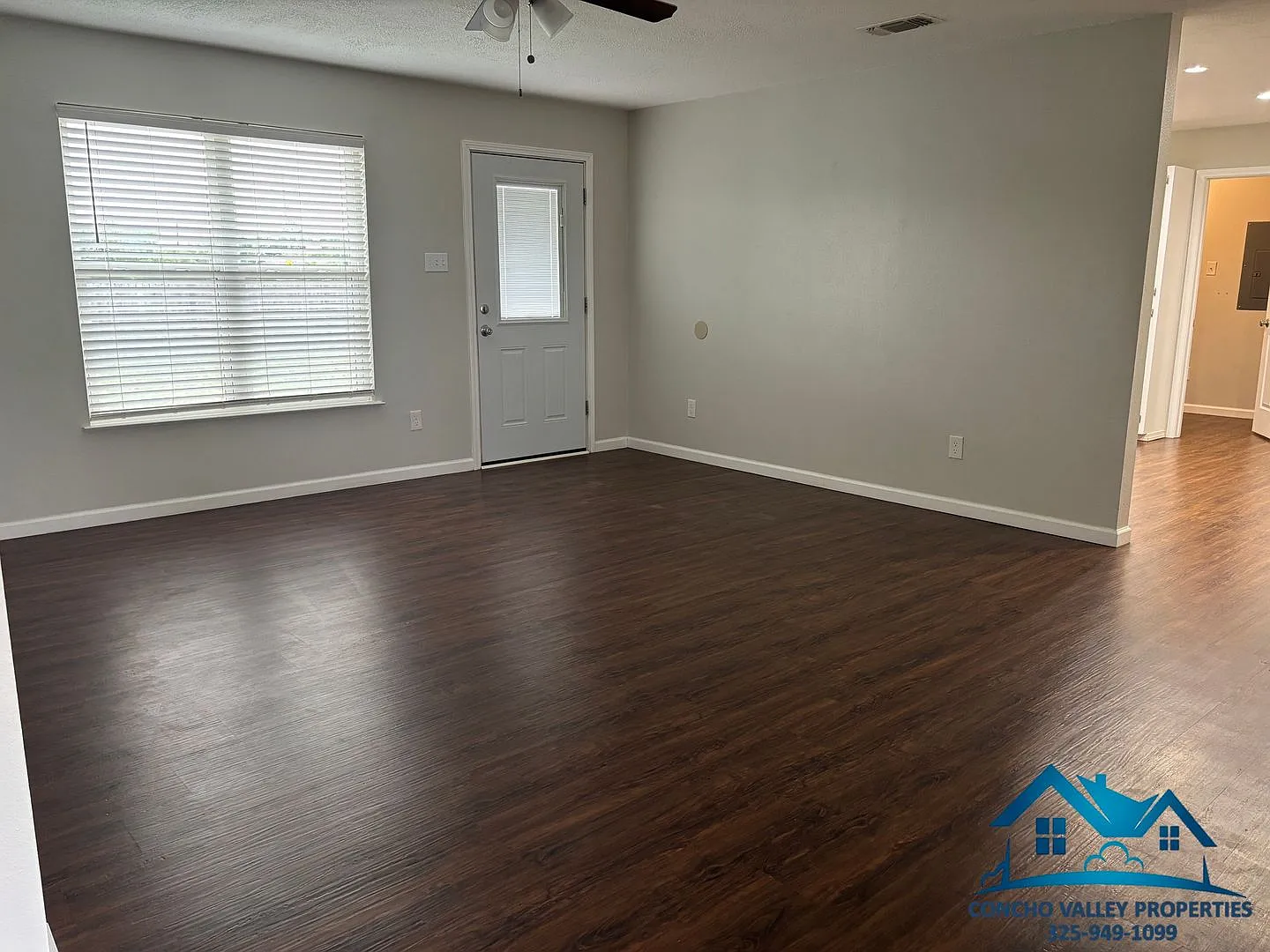 Updated 3-Bed, 2-Bath on Oversize lot near Lincoln Middle School — Photo 3
