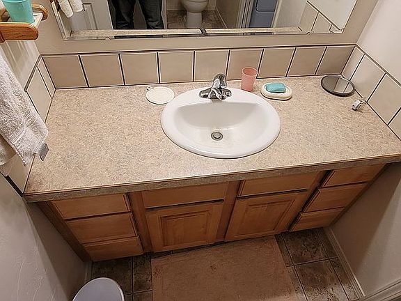 5th image of 108 Brook Dr