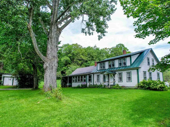 842 Macks Mtn Road, Peacham, VT 05873