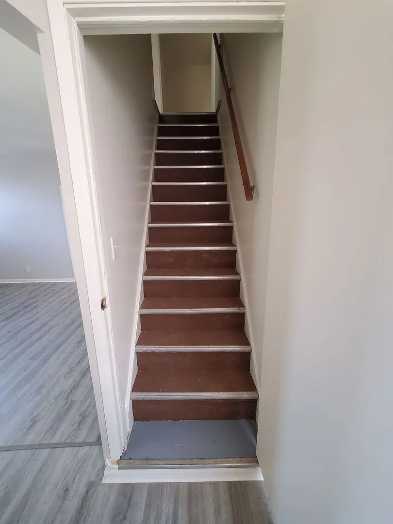 2467 S Burrell St 6 unit — Photo 2