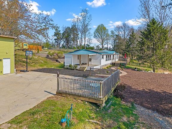 3rd image of 196 Southside Rd