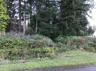 1620 Hemlock Dr, Camano Island, WA 98282