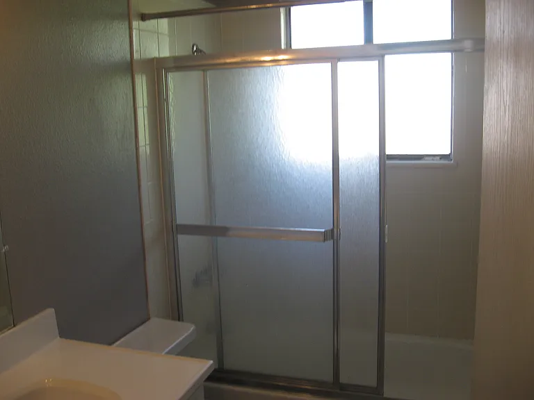 670 Voiles Pl — Photo 14