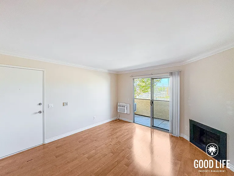206 Woodland Pkwy #226 — Photo 2
