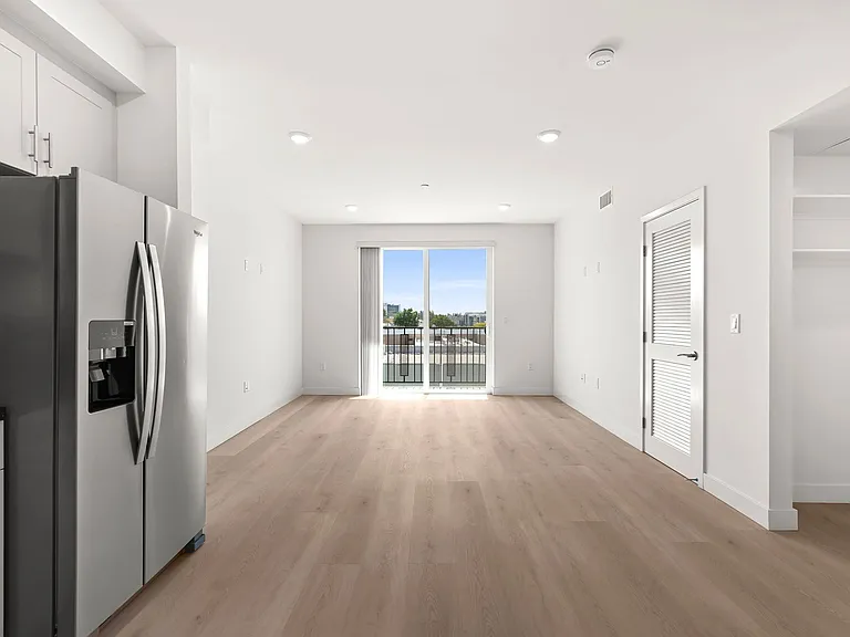 The Rosenell — Photo 115