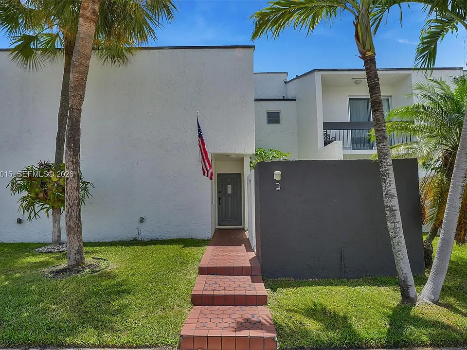 9177 Fontainebleau Blvd #3