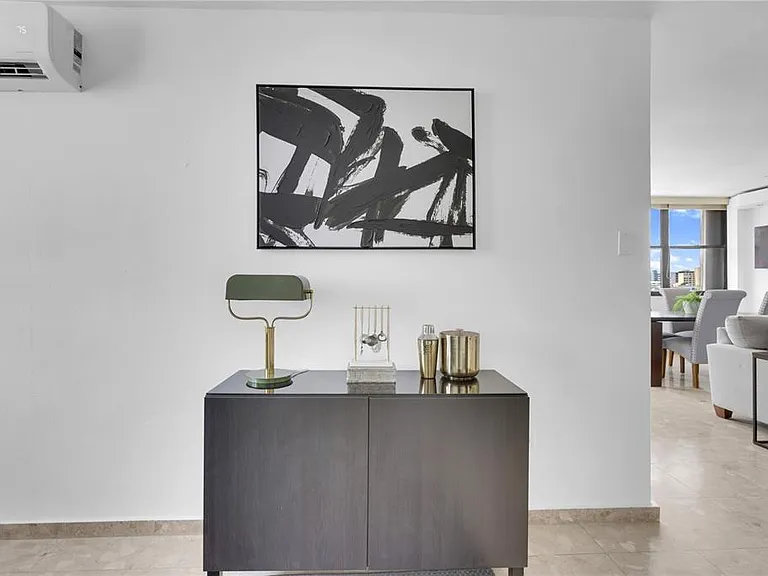64 Condado #1104 — Photo 21