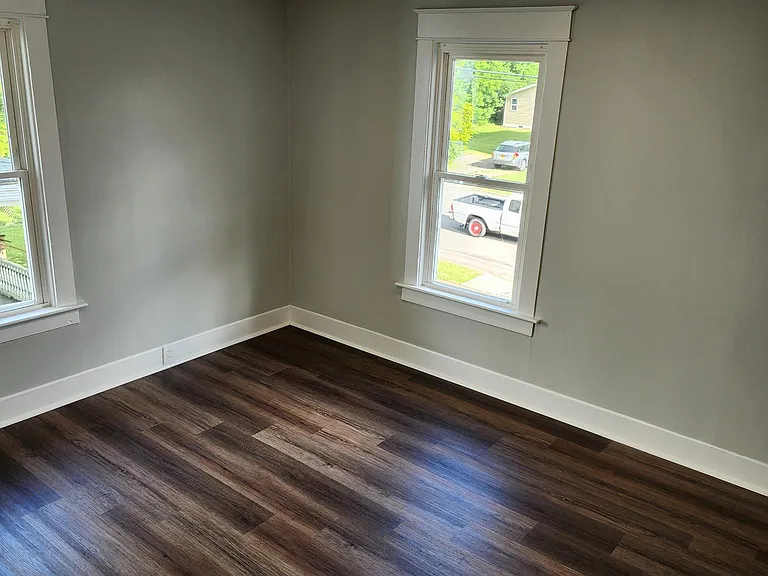 83 Grand Ave #4 — Photo 8