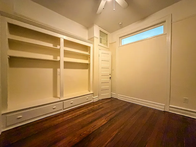 105 E 31st St #1 — Photo 5