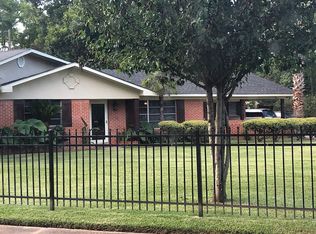 1826 Roscommon Dr, Alexandria, LA 71303