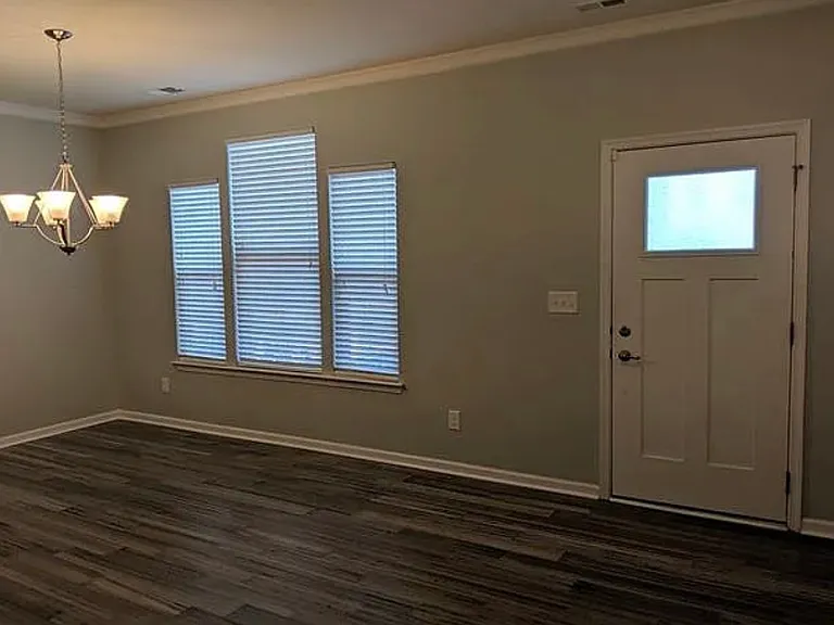 6828 Carradale Way — Photo 12