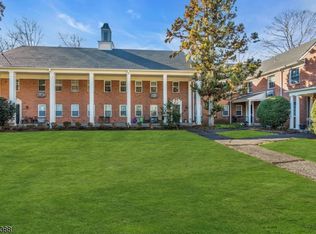 132 Claremont Rd APT 5B, Bernardsville, NJ 07924