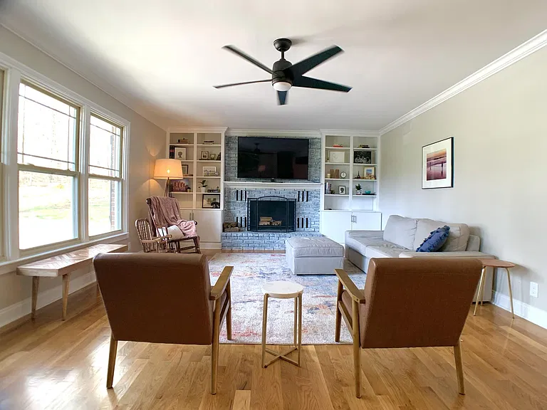 423 Rivermont Dr — Photo 8