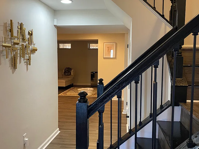 56 Mill Stream Rd — Photo 2