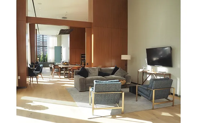 Rented by Douglas Elliman | media 33