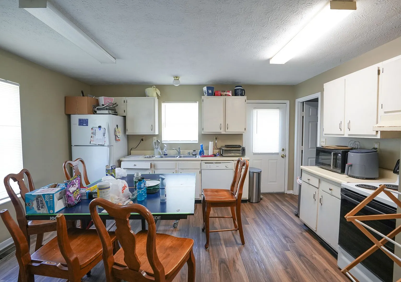Preleasing 718 Golfview Drive! — Photo 2