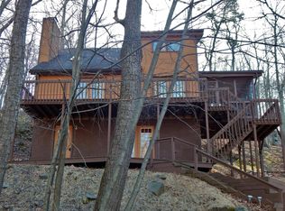 119 Durham Dr, Bushkill, PA 18324