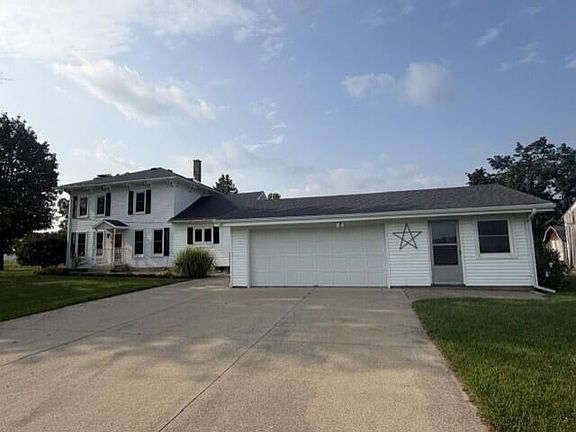 5th image of 15722 Wayne St