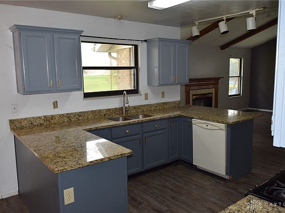 3rd image of 6539 Deer Bluff Dr