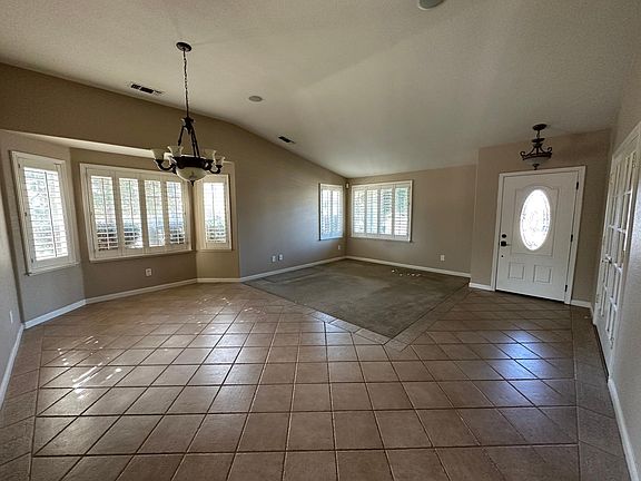 2nd image of 398 Westbury Ln