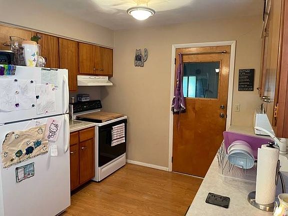 4th image of 1203 S Willow Dr