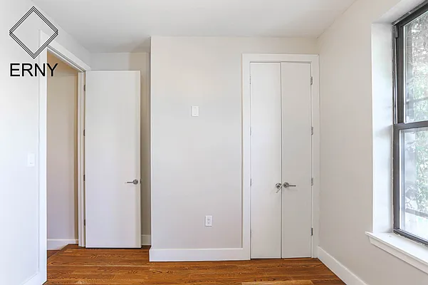 Rented by ERNY LLC | media 10