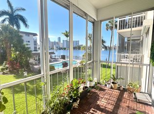 2200 Diana Dr APT 216, Hallandale, FL 33009