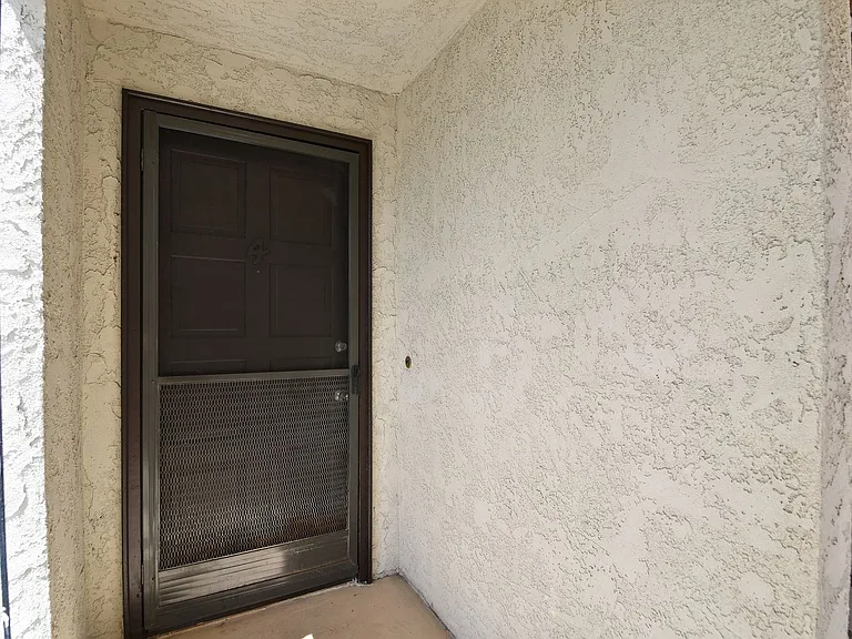 Cabrillo Ave — Photo 14