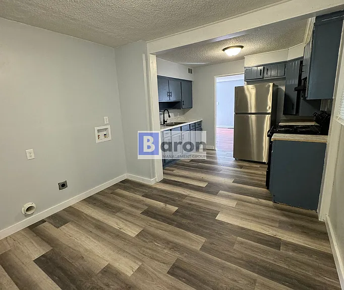 1505 N Adams St — Photo 11
