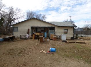 480 Jack Grace Hill Rd, Bowie, TX 76230