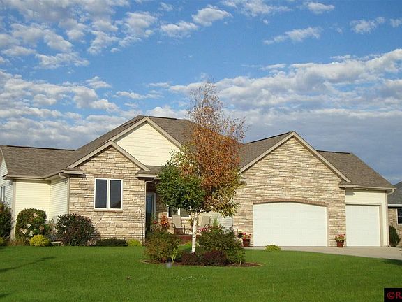 2nd image of 100 Olivia Ct