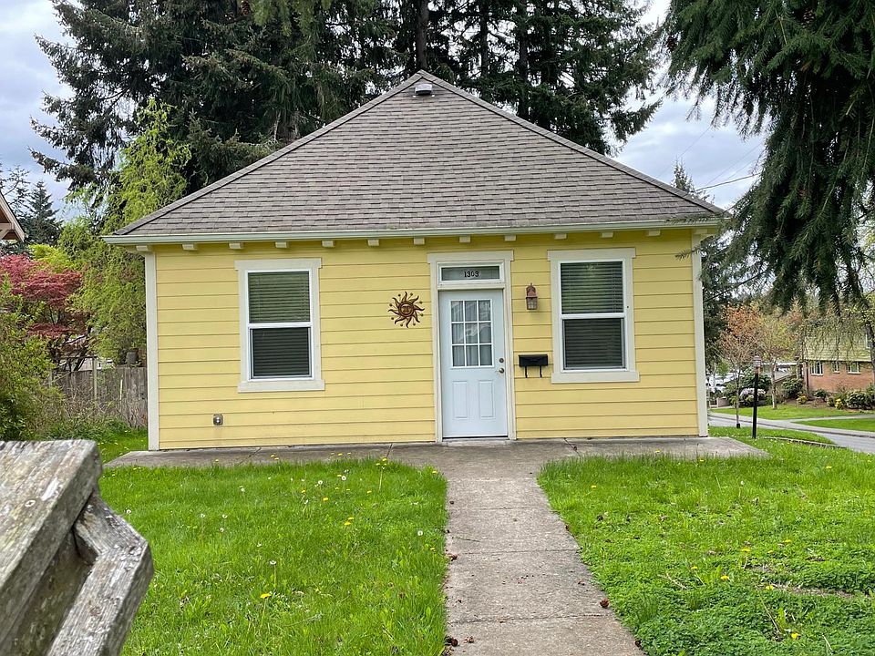 1st image of 1303 10th Ave SE