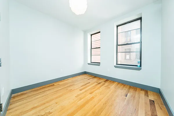 Rented by Nooklyn NYC LLC | media 77
