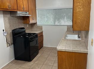 7347 Corbin Ave APT 6, Winnetka, CA 91306