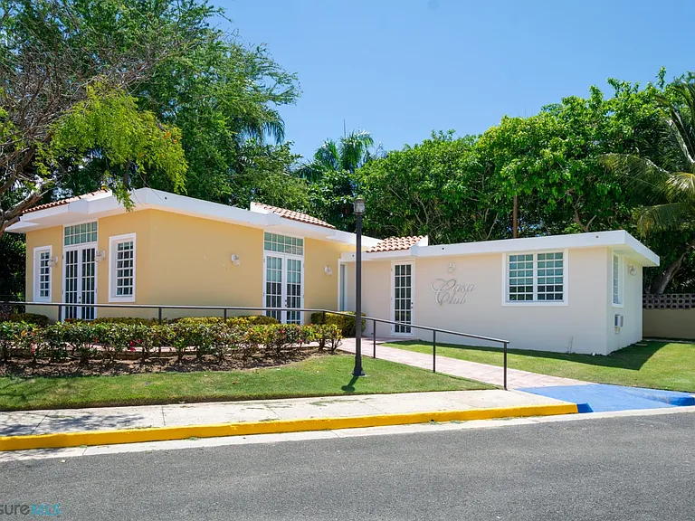 E-7 Continental Beach Resort #E-7 — Photo 33