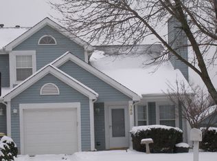 368 Cedar Ct, Carol Stream, IL 60188