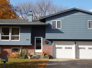 409 Yucca Dr, Pierre, SD 57501