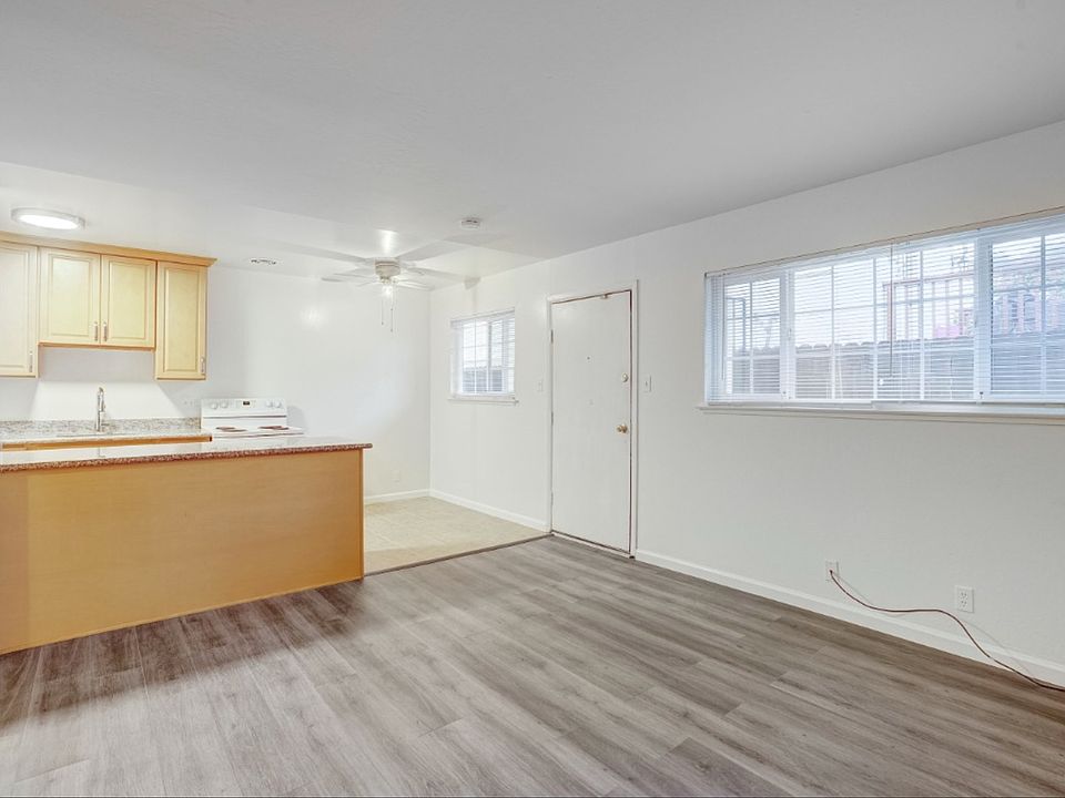 1st image of 1632 Russell St