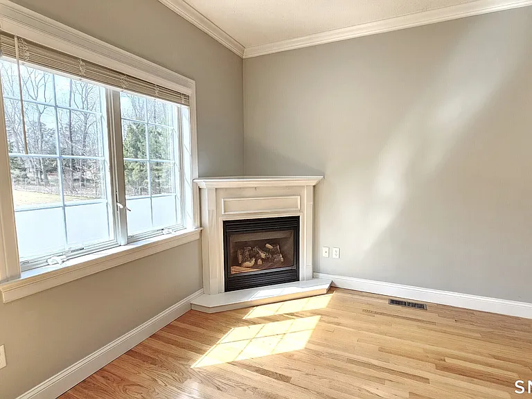 1158 Hartford Tpke #10 — Photo 8