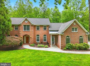 8390 Sylvan Way, Clifton, VA 20124