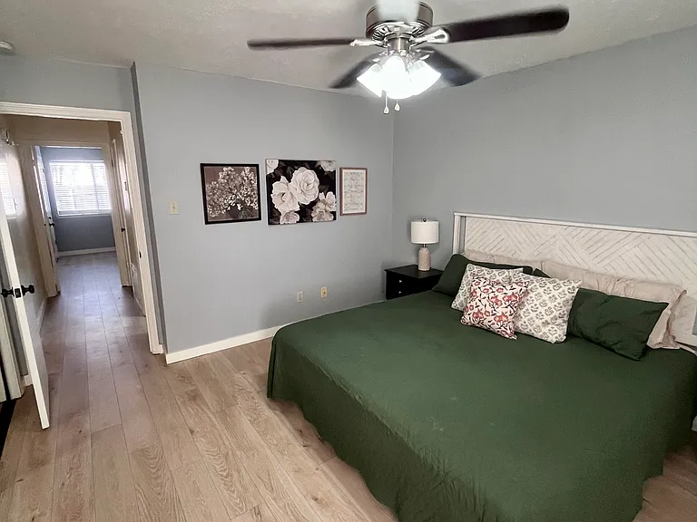 2800 Longmire Dr #3 — Photo 10