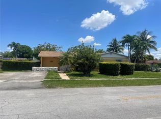 11753 SW 32nd St, Miami, FL 33175