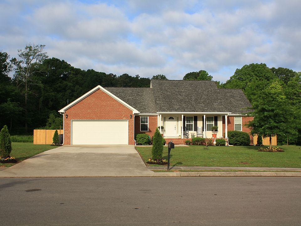 1st image of 3146 Pin Oaks Cir NE