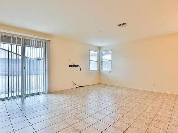 5th image of 17641 W Via De Luna Dr