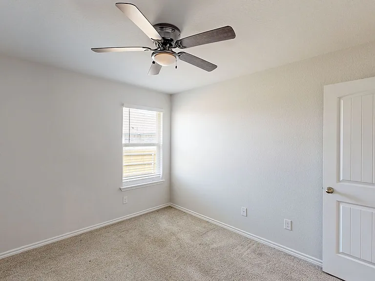2417 Lavigne Ct — Photo 17