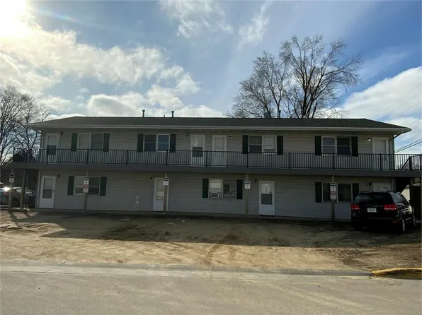 405 4th St, Delhi, IA 52223