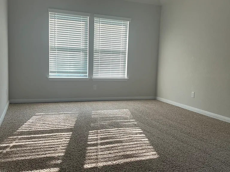 603 Hirsch Trl — Photo 25