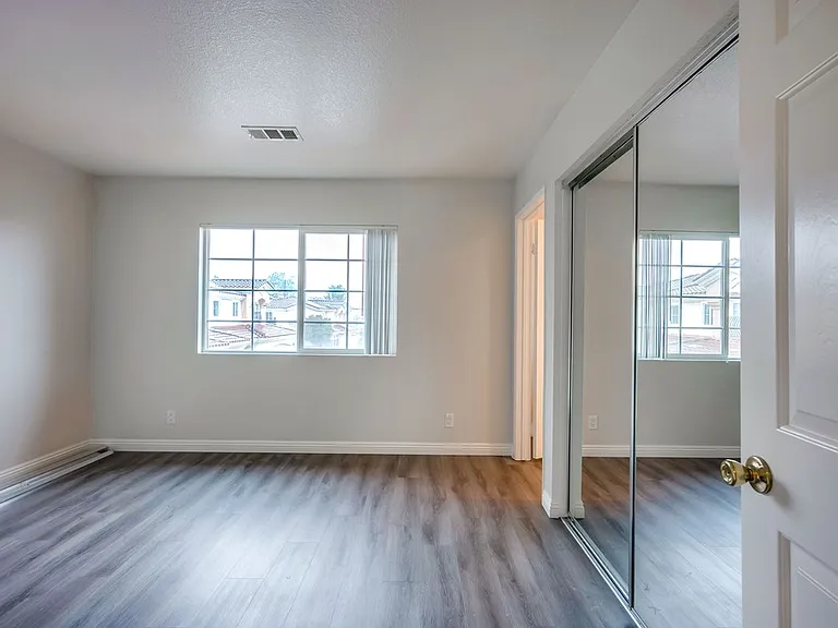 811 N Turner Ave #7 — Photo 16